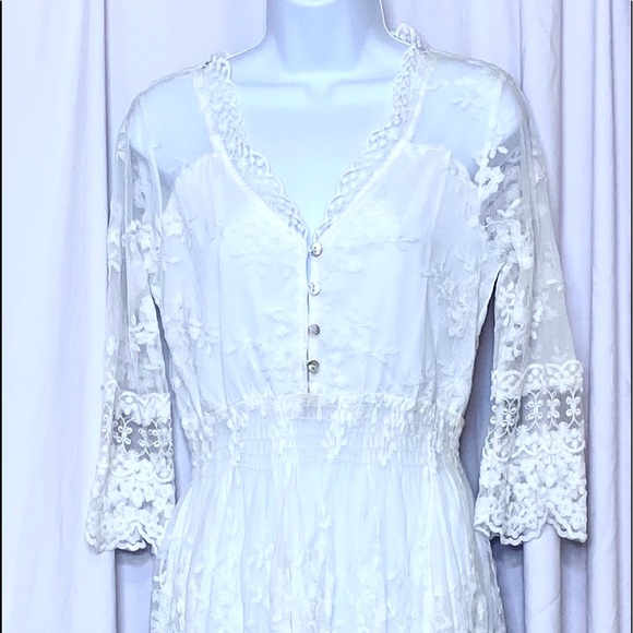 White Lace dress - Picture 1 of 5